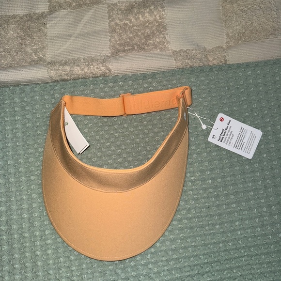 NWT Lululemon Athletica Women's Fast Paced Wide Band Running Visor Rock Melon - Picture 1 of 5